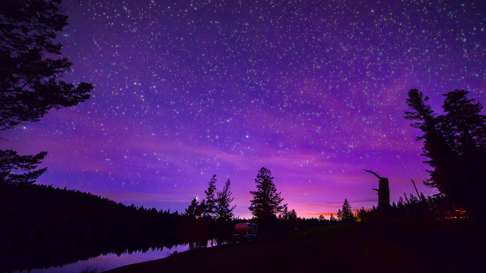 фиолетовое ночное небо