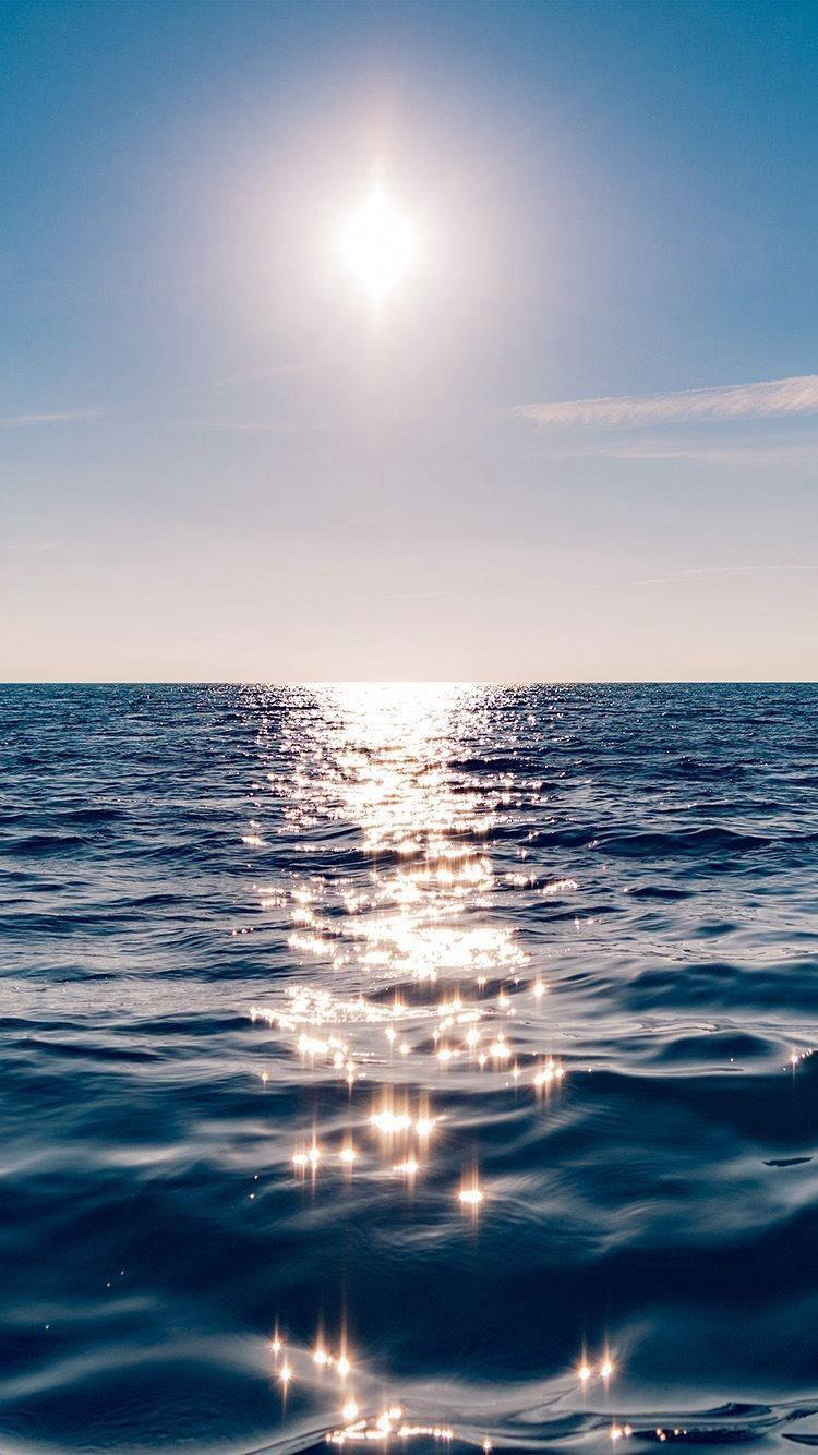 эстетичная блестящая океанская вода для iphone