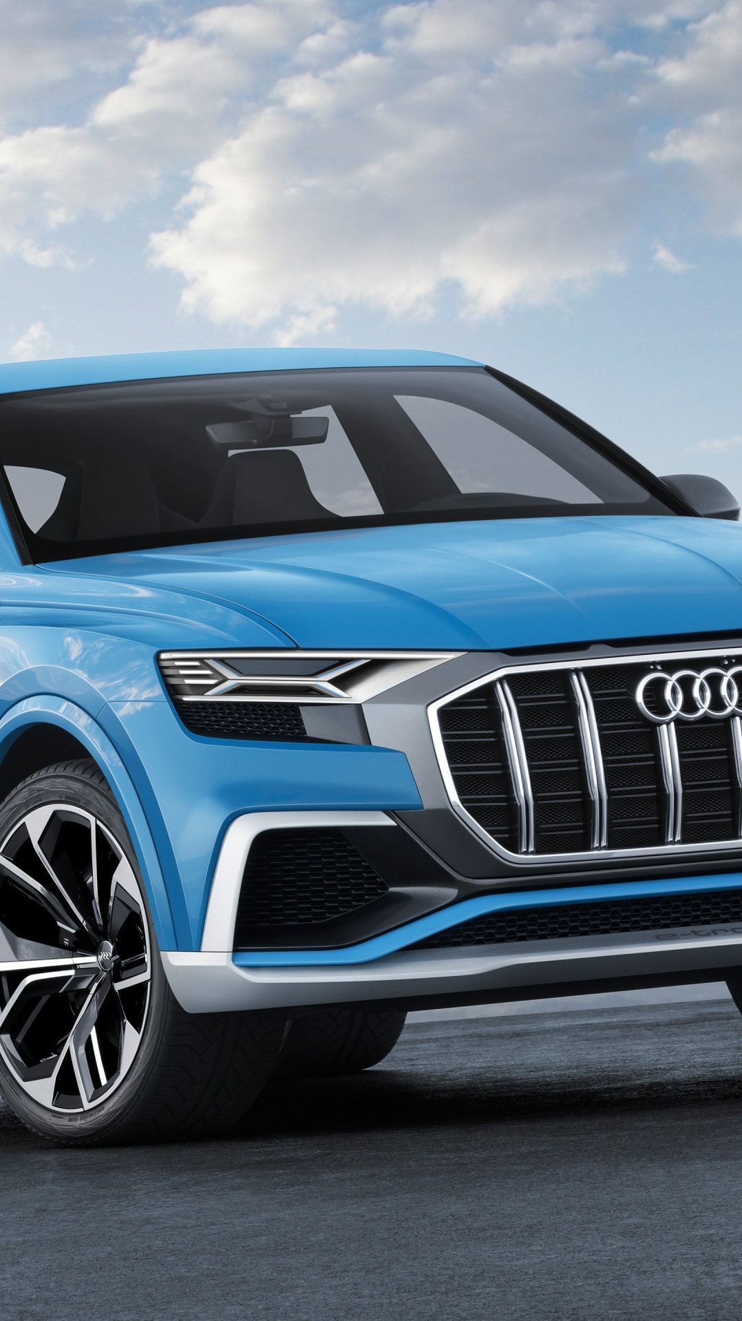 легковые автомобили, audi r8, ауди q7, audi q8 2018, audi sq5 2018 года