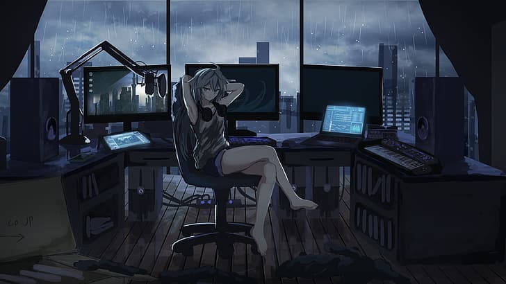 аниме-девушка и несколько ноутбуков