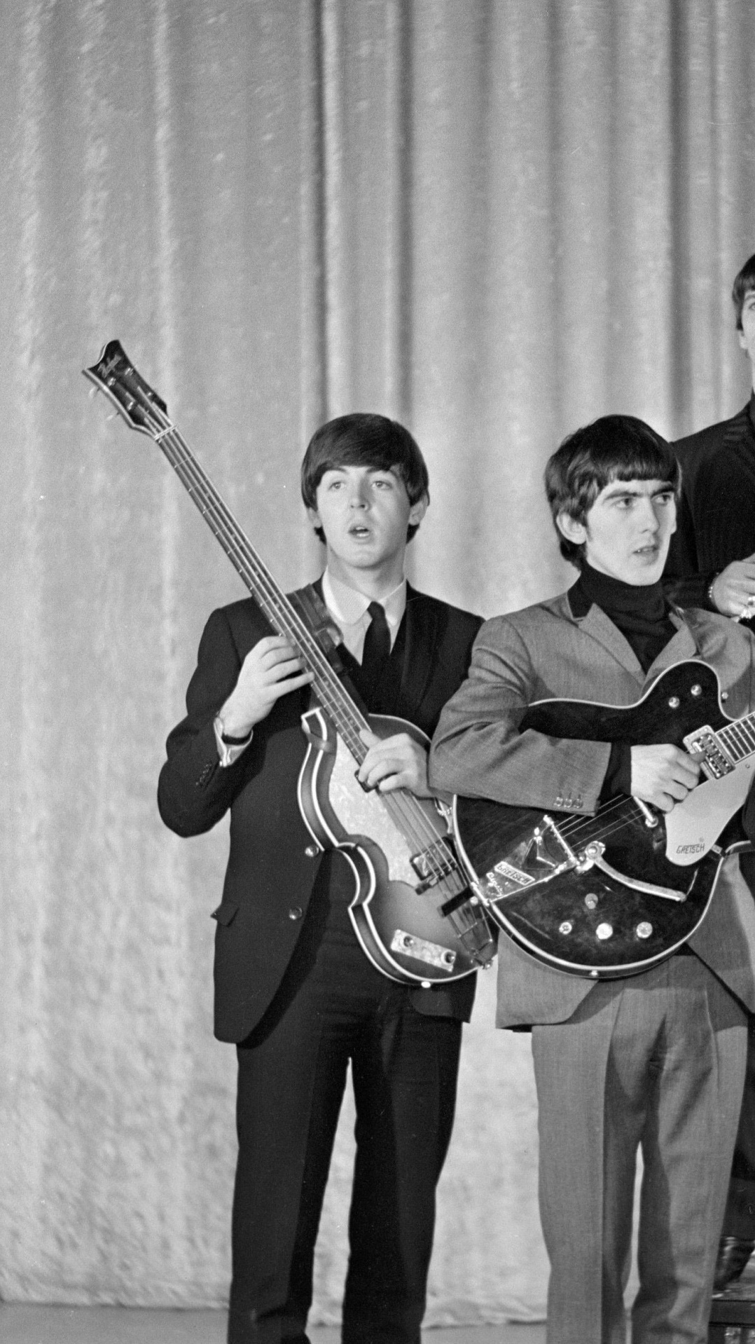 the beatles, джордж харрисон, ринго старр, струнный инструмент, музыкальный инструмент