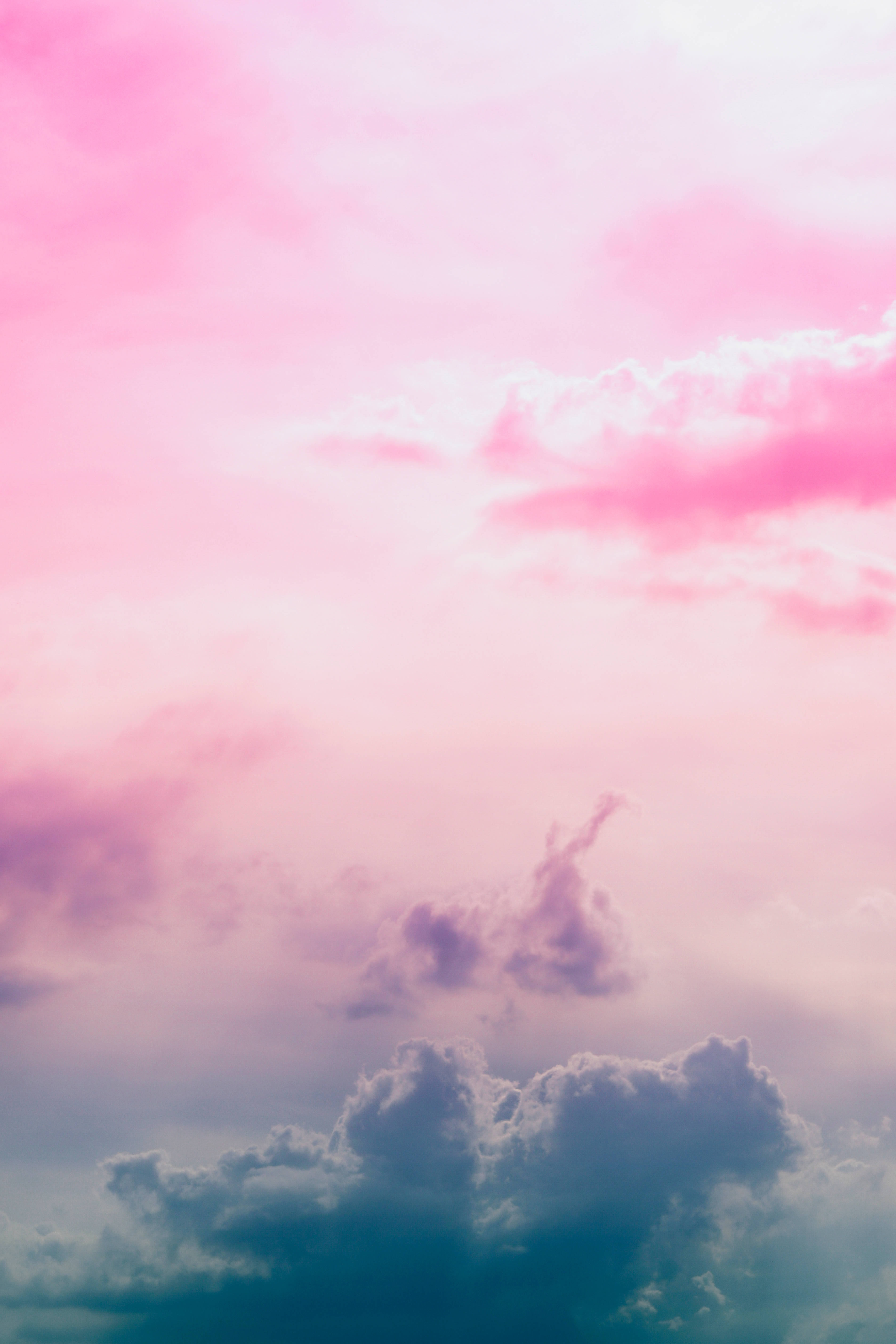 эстетичное небо с розовым и бирюзовым градиентом