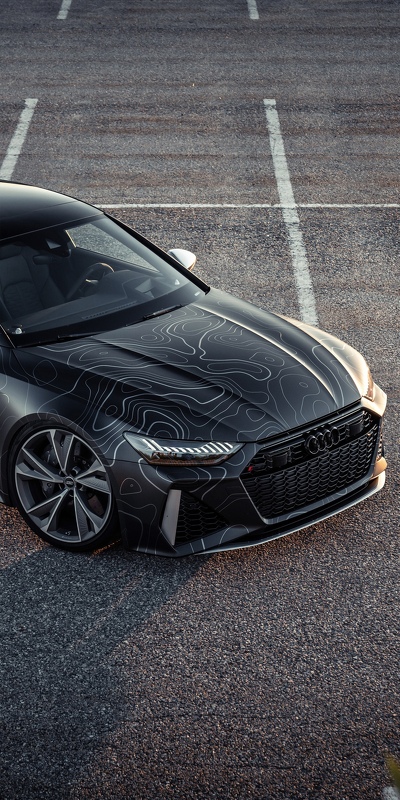 audi rs7 в черной мраморной пленке