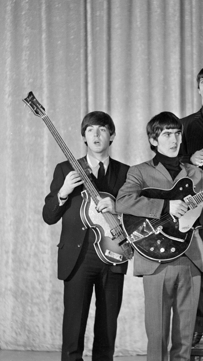 the beatles, джордж харрисон, ринго старр, струнный инструмент, музыкальный инструмент